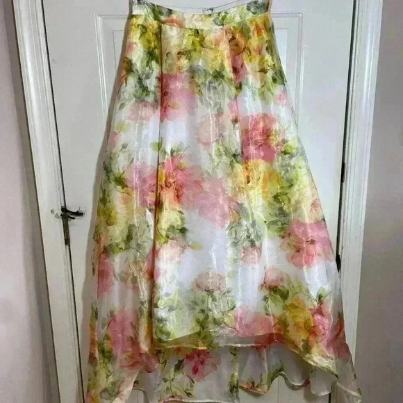 City Studio Juniors/Women's A-Line Skirt 7 White Pink Yellow Floral Hi Low‎ Boho - Picture 1 of 9